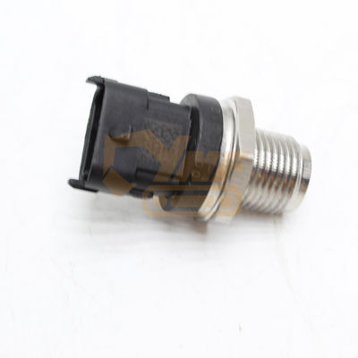 ชิ้นส่วนรถขุด PC210-8 PC200-8 PC240-8 6D114 4D107 6D107 6D114 เซ็นเซอร์ความดันน้ำมันเชื้อเพลิง 6754-72-1210